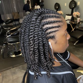 The Hair Artistry - 2 strand twist out with flat twist - Hair Stylists Near Me - Miramar, Florida The Hair Artistry - 2 strand twist out with flat twist - Hair Stylists Near Me - Miramar, Florida