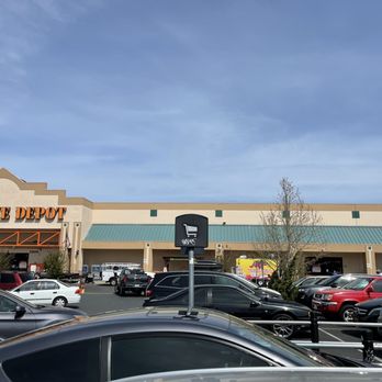 Taqueria Alegria - a parking lot full of cars - Mexican Near Me - Pittsburg, California Taqueria Alegria - a parking lot full of cars - Mexican Near Me - Pittsburg, California