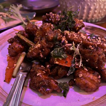 Fern Thai on Main - Crispy Garlic Chicken - Thai Near Me - Bellevue, Washington