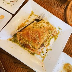 Roz Grill - Cream Baklava