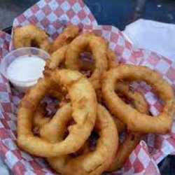 Renny's Hwy 14 Ol' School Grub