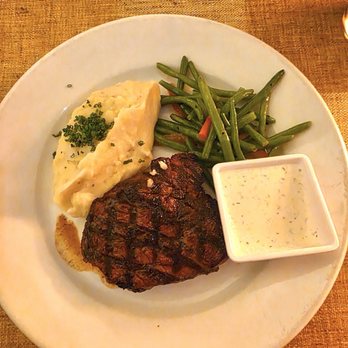 McPhee's Grill - Steakhouses Near Me - Templeton, California
