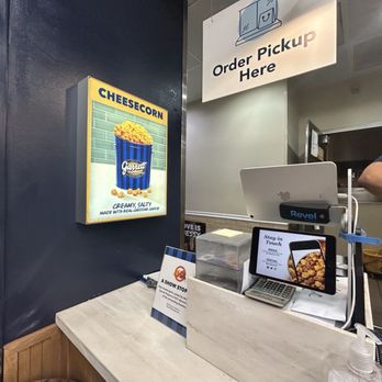 Garrett Popcorn Shops - Popcorn Shops Near Me - Chicago, Illinois