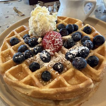 OB Surf Lodge - Breakfast & Brunch Near Me - San Diego, California OB Surf Lodge - Breakfast & Brunch Near Me - San Diego, California