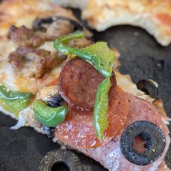 Round Table Pizza