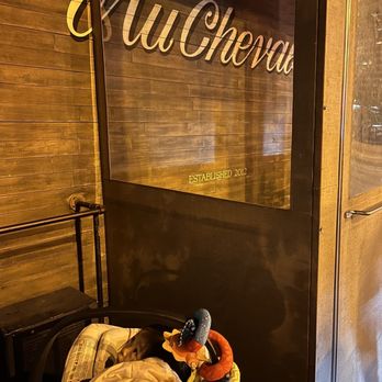 Au Cheval - Bars Near Me - Chicago, Illinois