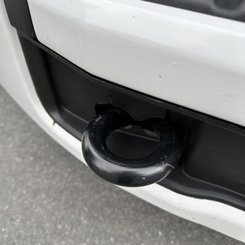 Cali Collision - Not a big deal but these were part of estimate and was not replaced. - Auto Detailing Near Me - Indio, California