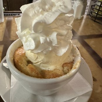 Driftwood Bistro - Hot peach cobbler - Cafes Near Me - Island, Georgia Driftwood Bistro - Hot peach cobbler - Cafes Near Me - Island, Georgia