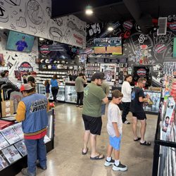 Supreme Card Shop