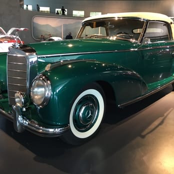 Mercedes-Benz-Museum - Mercedes-Benz 300 S Cabriolet Manufactured in the 1950s, inspired b the sleek design of the 1930s, but with a sportier feel and more power - Museums Near Me - Stuttgart, BW Mercedes-Benz-Museum - Mercedes-Benz 300 S Cabriolet Manufactured in the 1950s, inspired b the sleek design of the 1930s, but with a sportier feel and more power - Museums Near Me - Stuttgart, BW