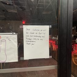 Sign saying closed but didn't update online