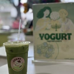 Green tea yogurt drink