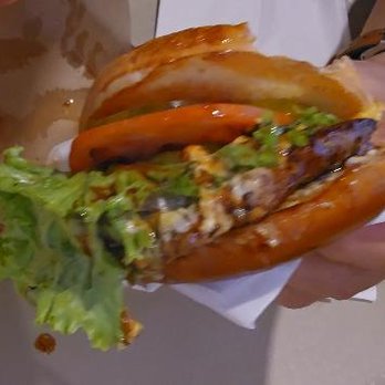 Mahaloha Burger- Waikiki - Pineapple Teriyaki Burger - Burgers Near Me - Honolulu, Hawaii Mahaloha Burger- Waikiki - Pineapple Teriyaki Burger - Burgers Near Me - Honolulu, Hawaii