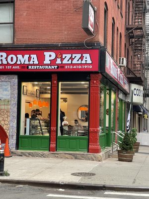 Roma Pizza by null