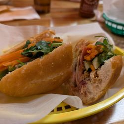 Thành Tâm Sandwiches and Treats - Thanh tam house special 10/10