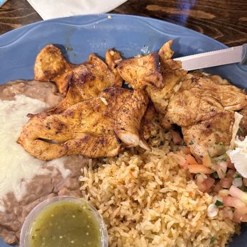 El Charro - Chicken combo plate - Mexican Near Me - Turlock, California El Charro - Chicken combo plate - Mexican Near Me - Turlock, California