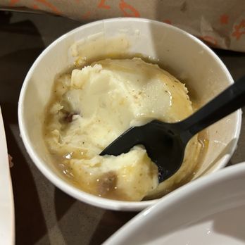 Popeyes Louisiana Kitchen - 11/24/25 I love their mashed potato n gravy (over KFC) - Fast Food Near Me - Alhambra, California Popeyes Louisiana Kitchen - 11/24/25 I love their mashed potato n gravy (over KFC) - Fast Food Near Me - Alhambra, California