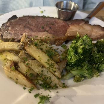 Kasper's - Prime rib and Parmesan potatoes and broccoli - Steakhouses Near Me - Clarksville, Arkansas Kasper's - Prime rib and Parmesan potatoes and broccoli - Steakhouses Near Me - Clarksville, Arkansas