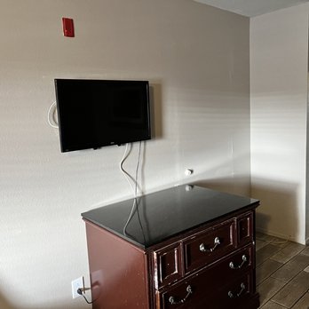Casa Blanca Express & Suites - "TV" - no cable. - Hotels Near Me - Cypress, California Casa Blanca Express & Suites - "TV" - no cable. - Hotels Near Me - Cypress, California