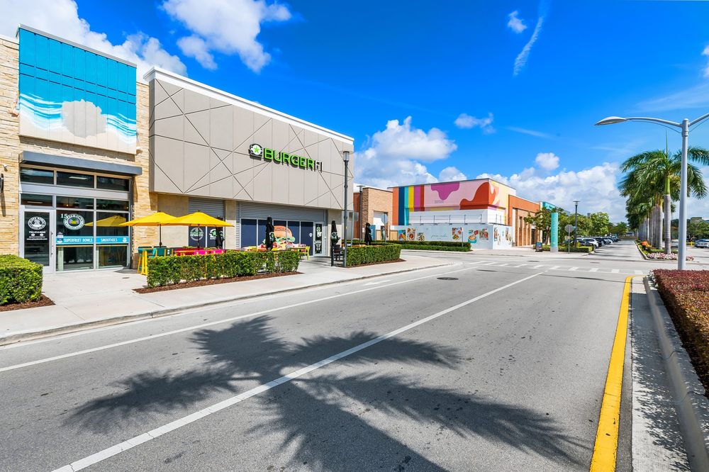 PLAYA BOWLS DANIA POINTE Updated November 2024 30 Photos 15 S