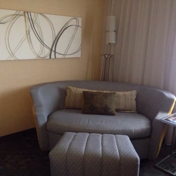 Courtyard Rockford - Sofa bed - Hotels Near Me - Rockford, Illinois