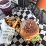 Otter's Cove Bar and Grill