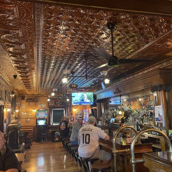 Landmark 1850 Inn - Bars Near Me - Milwaukee, Wisconsin Landmark 1850 Inn - Bars Near Me - Milwaukee, Wisconsin