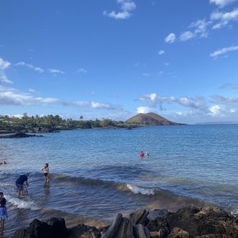 Makena Landing - Side view of landing - Beaches Near Me - Kihei, Hawaii Makena Landing - Side view of landing - Beaches Near Me - Kihei, Hawaii
