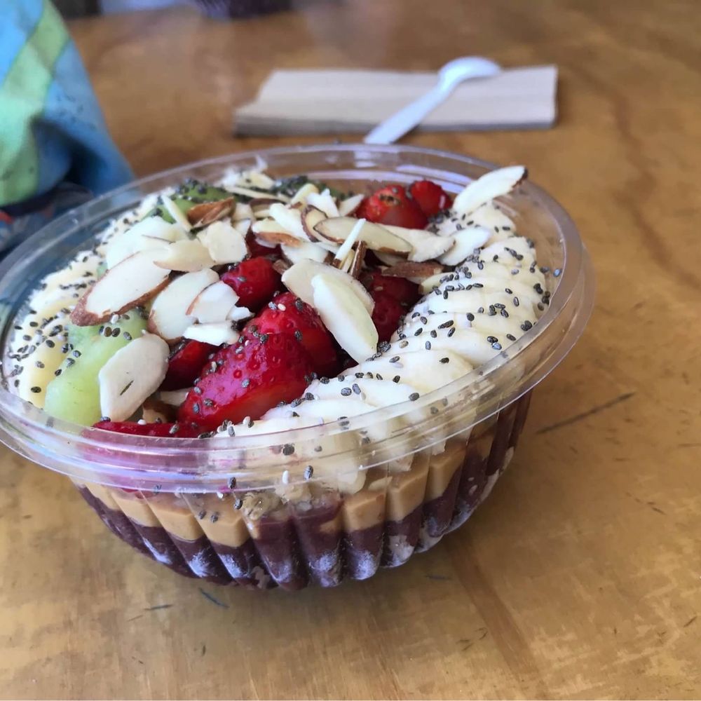 Bailey's Blendz - a bowl of fruit and nuts - Juice Bars & Smoothies Near Me - Boynton Beach, Florida Bailey's Blendz - a bowl of fruit and nuts - Juice Bars & Smoothies Near Me - Boynton Beach, Florida
