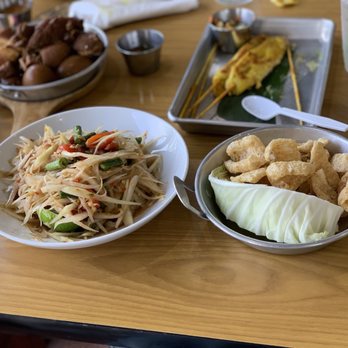 Sabaidee Cafe - Papaya - Thai Near Me - Murfreesboro, Tennessee