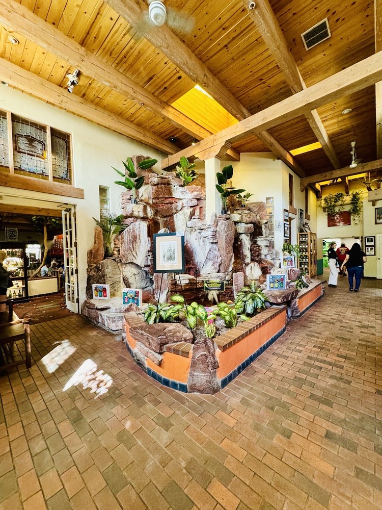 El Pinto Restaurant