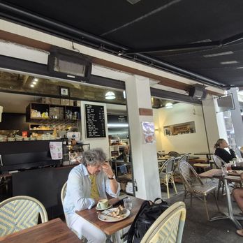 Truffles on Llankelly Place - Coffee & Tea Near Me - Potts Point, NSW Truffles on Llankelly Place - Coffee & Tea Near Me - Potts Point, NSW