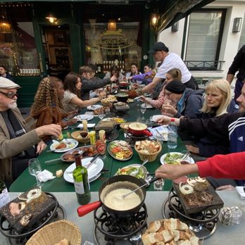 Heureux Comme Alexandre - Centenary College students and alumni, Paris, May 2023 - Fondue Near Me - Paris, 75 Heureux Comme Alexandre - Centenary College students and alumni, Paris, May 2023 - Fondue Near Me - Paris, 75