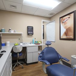 D & G Dental - Exam Room