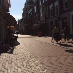 Doppio Espresso - Sidewalk seating