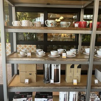 Dripp - Merch - Coffee & Tea Near Me - Fullerton, California