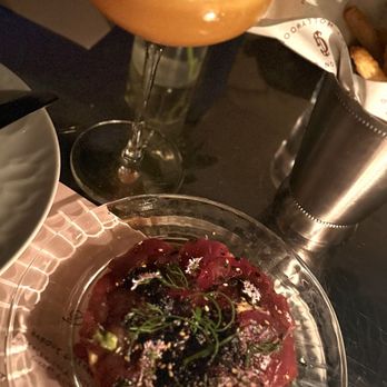 Galerie - Spicy bluefin tuna tostada - Cocktail Bars Near Me - West Hollywood, California