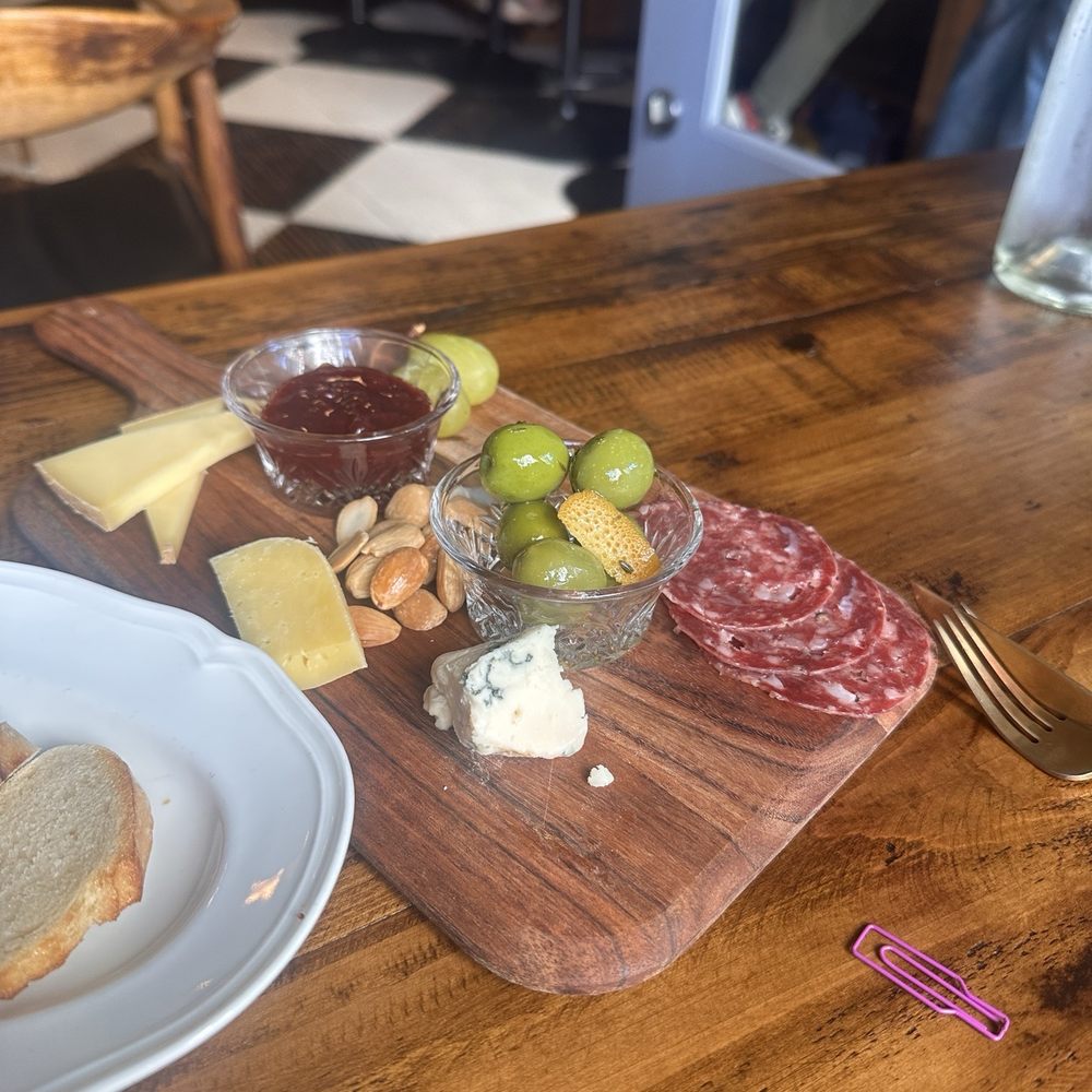 Saison - Cheese and charcuterie plate - Wine Bars Near Me - San Francisco, California Saison - Cheese and charcuterie plate - Wine Bars Near Me - San Francisco, California
