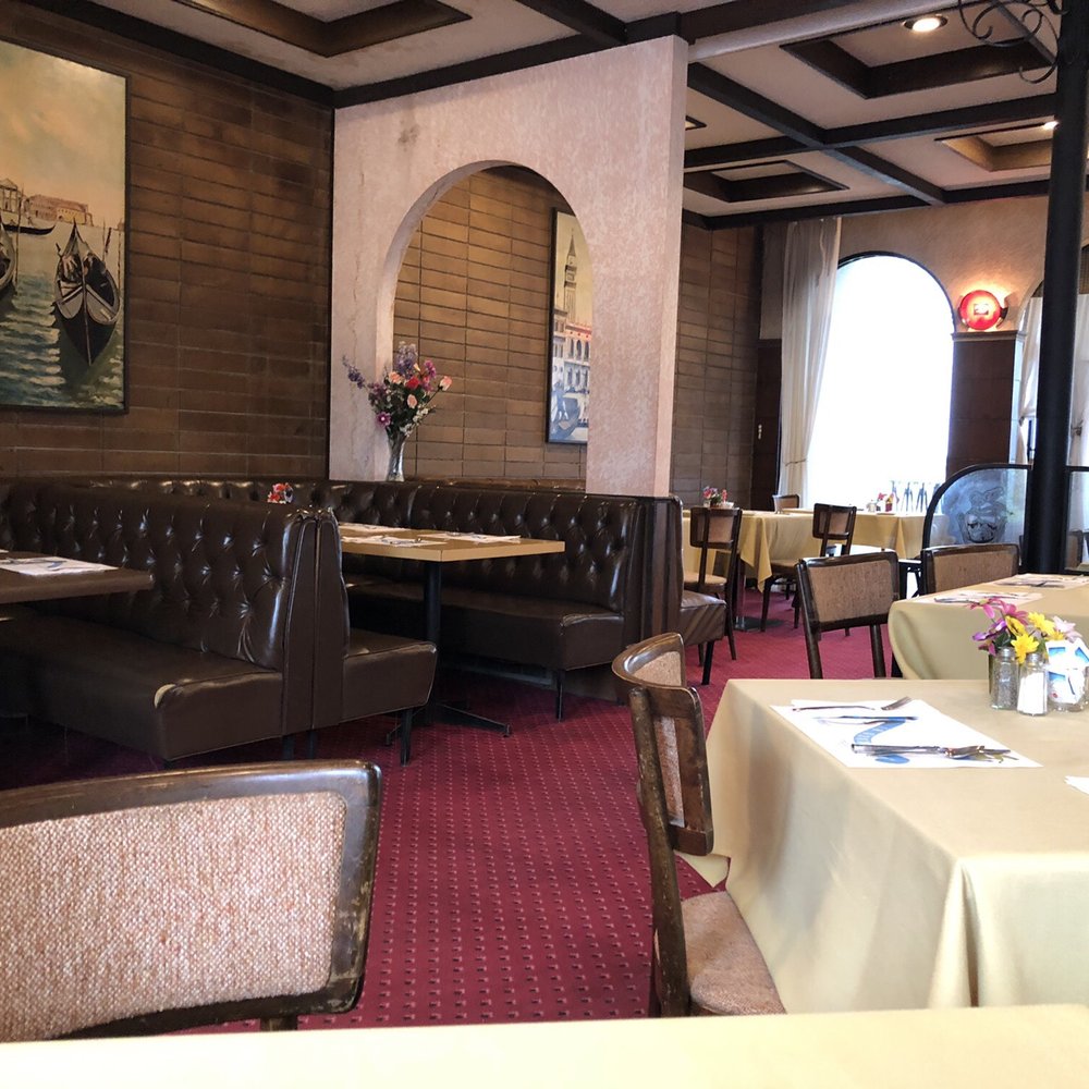 La Gondola - tables and booths - Italian Near Me - Prince Rupert, British Columbia La Gondola - tables and booths - Italian Near Me - Prince Rupert, British Columbia