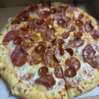 Enzo's on Colfax - Enzo - all the salami and pep you'd want! - Italian Near Me - Denver, Colorado