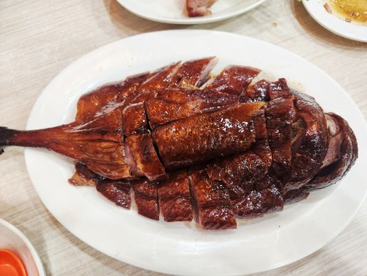 Yat Lok Restaurant by null