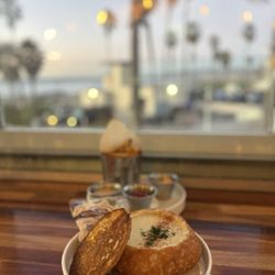 Wonderland Ocean Pub - The holy trinity: chowder, fries, sunset