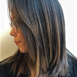 My second session with Jackie! Fresh cut and half head balayage.Blended perfectly with my initial balayage. Didn't turn out brassy at all! My second session with Jackie! Fresh cut and half head balayage.Blended perfectly with my initial balayage. Didn't turn out brassy at all!