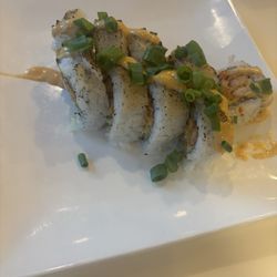 A-Tan Sushi and Asian Bistro - Nyota roll