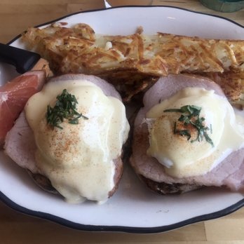 Hot Suppa - eggs benedict with canadian bacon and hash browns - Breakfast & Brunch Near Me - Portland, Maine Hot Suppa - eggs benedict with canadian bacon and hash browns - Breakfast & Brunch Near Me - Portland, Maine