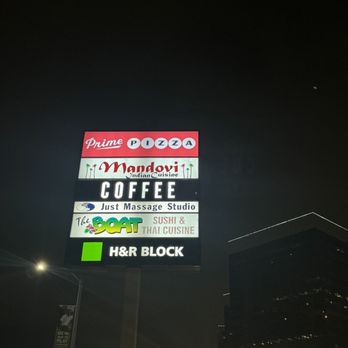 Prime Pizza - Sign outside restaurant. - Pizza Near Me - El Segundo, California Prime Pizza - Sign outside restaurant. - Pizza Near Me - El Segundo, California