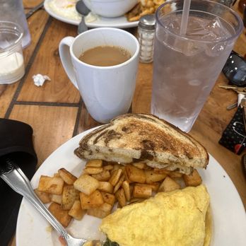 SunnySide Cafe - Omelette - Breakfast & Brunch Near Me - Clemson, South Carolina SunnySide Cafe - Omelette - Breakfast & Brunch Near Me - Clemson, South Carolina