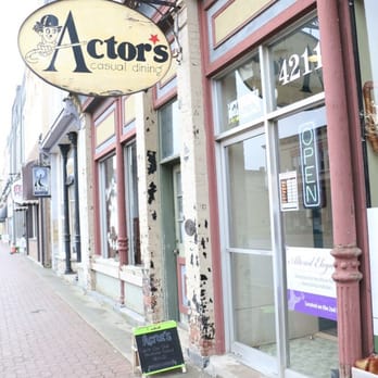 Actors casual Dining - Front entrance right in the heart of downtown Petrolia. - Canadian (New) Near Me - Petrolia, Ontario Actors casual Dining - Front entrance right in the heart of downtown Petrolia. - Canadian (New) Near Me - Petrolia, Ontario