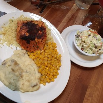 Cheddar's Scratch Kitchen - Blackened Salmon - American Near Me - Lansing, Michigan