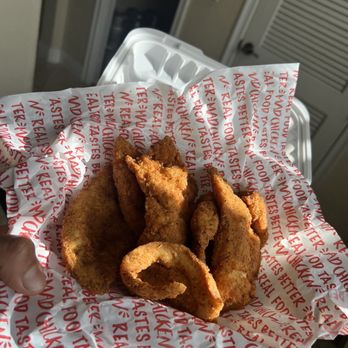 Mad Chicken - 6 pieces of tender heaven. - Chicken Wings Near Me - Pompano Beach, Florida